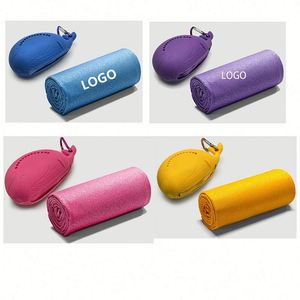 Serviette de sport rafraîchissante instantanée 15x15 pouces, séchage rapide et absorption de la transpiration, portable pour le voyage, le sport, le yoga et les activités de plein air - Product Image 1