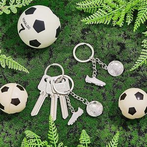 Llavero de Fútbol para Niños, Regalos de Cumpleaños para Amantes del Fútbol, Jugadores, Equipos, Regalos Temáticos de Navidad para Fanáticos, Llavero con Colgante de Balón de Fútbol 3D para Mochila - Product Image 3