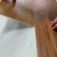 Baldosas de Suelo SPC con Aspecto de Madera, Vinilo de Lujo con Sistema de Clic, Impermeables, de 5 mm y 8 mm para Baños y Centros Comerciales