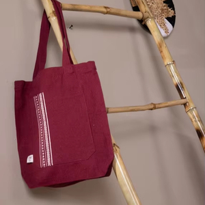 Sac fourre-tout léger et durable en toile de coton égyptien de qualité supérieure pour femme, avec fermeture éclair, idéal pour les trajets quotidiens et le shopping, fabriqué en Égypte - Product Image 1