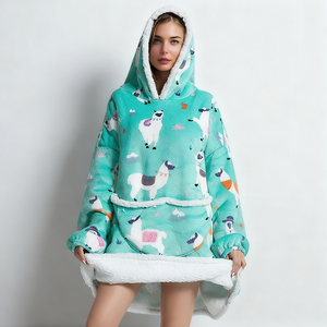 Vente en gros de couverture sweat-shirt à capuche épais et chaud portable en peluche douce pour le camping couverture à capuche Sherpa <span class=keywords><strong>polaire</strong></span> couverture à capuche géante mignonne - Product Image 1