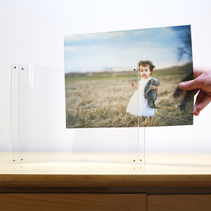 Custom moderno eco-friendly magnetico curvo chiaro acrilico cubo foto cornice Lucite immagine espositore per uso domestico - Product Image 2