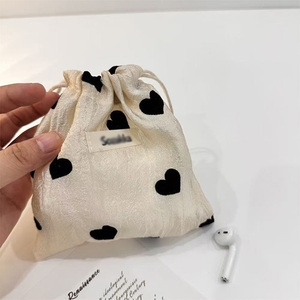 Heart-shaped Pattern <b>Dust</b>-proof Storage <b>Bag</b> - Product Image 5