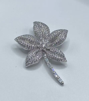 Exquisito Broche de Hoja de Arce con Circonitas Brillantes para Mujer, Plata de Ley 925, Engaste Intrincado de Garras, Regalo Perfecto para Fiestas y Seres Queridos