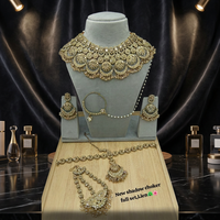 Parure de mariée ethnique en alliage blanc royal avec perles et Kundan, collier ras-du-cou plaqué or lourd, fait main, pour fiançailles, mariage, anniversaire, fête, cadeau