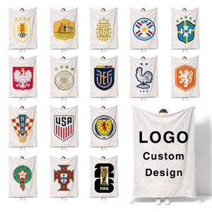 Vente en gros 2026, <span class=keywords><strong>couverture</strong></span> en flanelle <span class=keywords><strong>polaire</strong></span> personnalisée à thème d'équipe de football, impression par sublimation, <span class=keywords><strong>couverture</strong></span> blanche vierge - Product Image 2