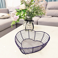 China fabriek levert direct metalen draad opbergmand hartvormige fruitmand snoepbak snackbak tafelblad organizer