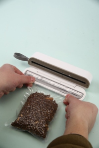 2026 Neuer Tragbarer Vakuumierer Kabellos Elektrisch für Lebensmittelverpackung zur Frischhaltung - Product Image 4