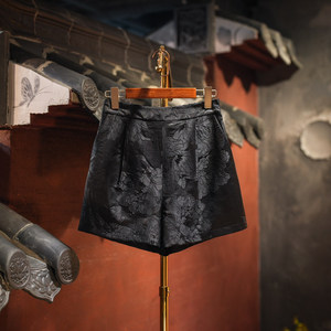 Shorts de Mujer Personalizados, Elegantes y Sencillos, Negros, con Cintura Elástica, Corte en A, Estilizadores, de Pierna Ancha, Estilo Chino Moderno, 5663 - Product Image 1