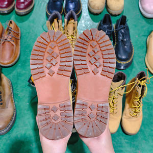 Botas Martin para Mujer, Calzado de Montañismo de Segunda Mano, Marca Internacional, Botas de Senderismo de Cuero Usadas, Talla 38 - Product Image 2