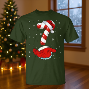 Camiseta navideña con diseño de bastón de caramelo número 7, diseño de meme a juego, ropa navideña - Product Image 3