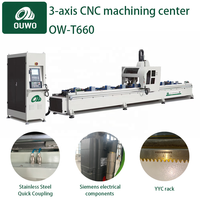 Centre d'usinage CNC à broche OUWO 8kW avec changeur d'outils automatique à 6 postes pour le fraisage, le perçage et le chanfreinage de profilés en aluminium