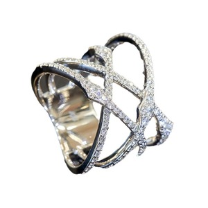 Anello alla Moda con Linee Incrociate, Gioiello Minimalista Unisex per Uomo e Donna - Product Image 5