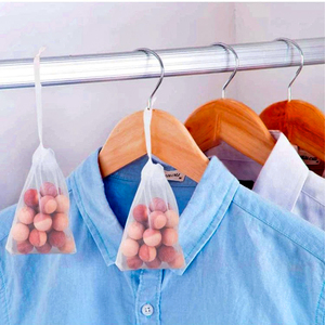 La garde-robe boule en bois <span class=keywords><strong>de</strong></span> cèdre <span class=keywords><strong>rouge</strong></span> est étanche à l'humidité et élimine les odeurs, conservant un parfum <span class=keywords><strong>de</strong></span> bois frais et naturel - Product Image 5
