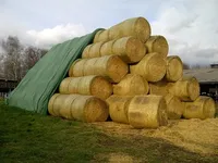 La balle protègent la couverture verte de foin d'ouatine de paille de pp, tissu imperméable résistant UV de polypropylène