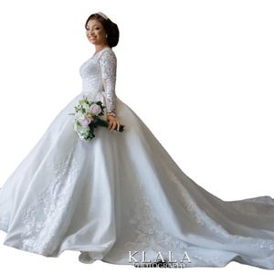 Robe de mariée élégante africaine S0960N pour femmes, robe de mariée en dentelle blanche avec traîne, fabriquée en tissu organza - Product Image 5