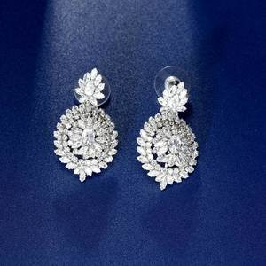 Pendientes redondos vintage pero translúcidos para mujer, accesorios elegantes para vestido de noche, Zirconia cúbica, joyería de boda E27 - Product Image 4