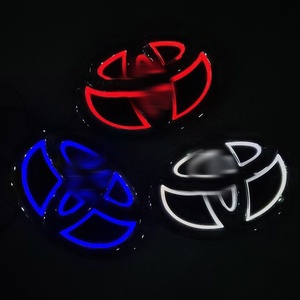 ไฟ <span class=keywords><strong>LED</strong></span> สีสันสดใสสำหรับรถยนต์ทั่วไป12V 4W 5D โลโก้ที่กำหนดเองสำหรับรถยนต์ - Product Image 1