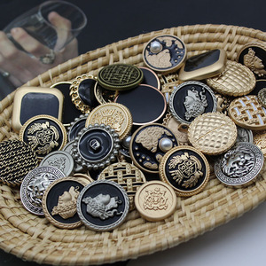 Phong Cách Anh Nút Kim Loại Đen Vòng Vuông Tweed Lớn Nút Phẳng Phù Hợp Với Nút - Product Image 2