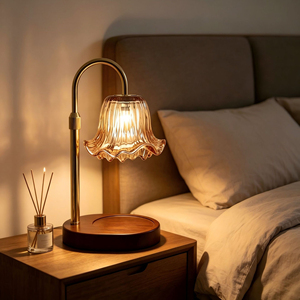 Lampe de table moderne en métal de style mid-century, abat-jour rectangulaire en bois, lumière blanc chaud, CRI 90 élevé, alimentation par batterie, commande tactile LED pour chevet - Product Image 3