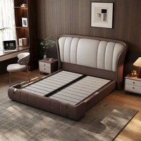 Luxuriöses Bett im Italienischen Stil aus Echtem Leder Modernes Schlafzimmermöbel Kingsize Gepolstertes Doppelbett mit Metallakzenten