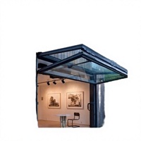 Porte de garage automatique verticale moderne pour maison intelligente, isolation thermique, construction en alliage d'aluminium et verre