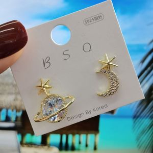 ต่างหูแบบติดหูรูปใบโคลเวอร์สี่แฉก Bsq เงินแท้ 925 ดีไซน์เกาหลี ใส่ได้ทุกวัน - Product Image 2