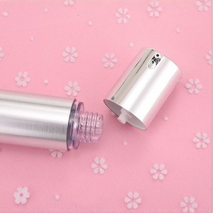 Flacon à vide pour émulsion 15ml 20ml 30ml en aluminium brossé en forme de U, emballage cosmétique pour crème BB et fond de teint - Product Image 1