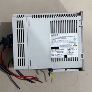 Unidad MR-E-200A-KH003 Usada en Buen Estado MR-E-200A-KH003 Unidad MR-E-200A-KH003 Usada en Buen Estado MR-E-200A-KH003 - Product Image 4