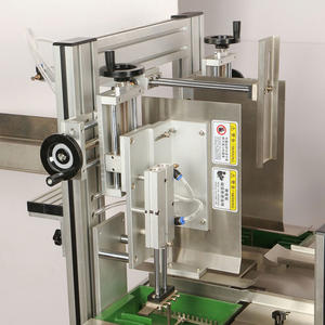 Caja de embalaje 1 trabajador pequeña comida Chocolate caja de dulces caja de papel para galletas dos lados sellado máquina de sellado de pegado en caliente - Product Image 3