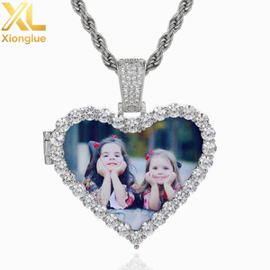 จี้รูปหัวใจแบบ Iced Out เครื่องประดับฮิปฮอป จี้รูปภาพสั่งทำ สร้อยคอจี้รูปภาพที่ระลึก สร้อยคอแบบปรับแต่งได้ - Product Image 2