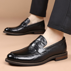 Nouvelles chaussures décontractées en cuir véritable pour hommes - Mocassins de style vintage avec semelle en caoutchouc - Chaussures à enfiler rehaussantes pour hommes - Product Image 5