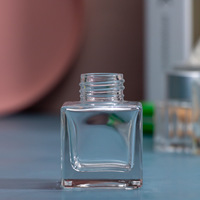 Bouteille vide de diffuseur de roseau en verre de parfum de couleur noire rose givrée de luxe de 50ml 100ml 150ml