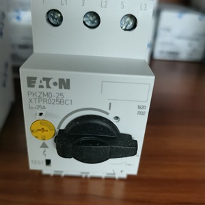 Interruptor de Protección de Motor Eaton Moeller PKZM0-25 20-25A Montaje en Riel DIN Hecho en Alemania - Product Image 4