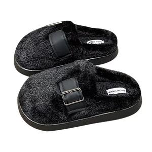 2025 nouveau chaud automne et hiver <span class=keywords><strong>maison</strong></span> hommes et femmes <span class=keywords><strong>Couple</strong></span> floue en peluche femmes pantoufle bande chaud en peluche pantoufles avec la <span class=keywords><strong>maison</strong></span> - Product Image 2