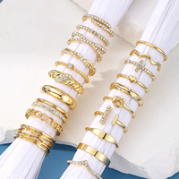 Ensemble de bijoux pour femmes tendance, 20 pièces, vente chaude, style punk, bagues en or, croix géométrique, strass, bagues empilables pour cadeau