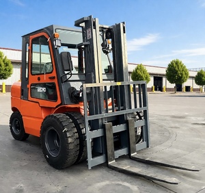 รถยกขนาด 5 ตันที่ขายดีที่สุด มาพร้อมกับตัวเลือกห้องโดยสารแบบปิดเต็มรูปแบบและอุปกรณ์เสริมรถยกพร้อมเครื่องปรับอากาศ - Product Image 2