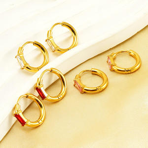 Nuovo Set di Orecchini con Zirconi Ispirati ai Designer - Placcati in Oro 18K PVD Anti-ossidazione, Acciaio Inossidabile Premium, Gioielli di Moda Raffinati - Product Image 1