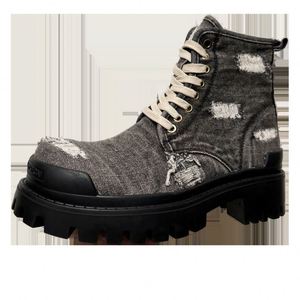 Bottes en jean déchirées tendance, bottines vintage délavées, respirantes, pour hommes et femmes, parfaites pour les tenues de travail estivales - Product Image 5