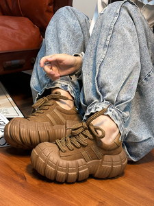 Sneakers Casual alla moda in vera pelle smerigliata da donna con grossi Sole di pneumatici Sole con plateau ''scarpe da papà'' per l'autunno - Product Image 5