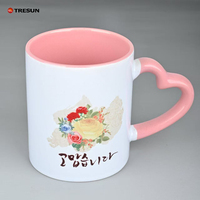 Logo imprimé 11 oz coeur couleur poignée couleur intérieure tasse Sublimation blanc tasses avec poignée coeur