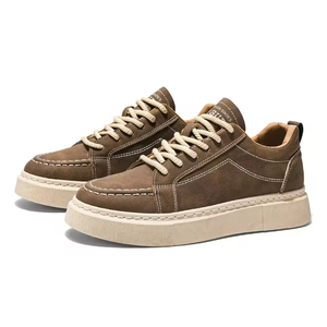 รองเท้าผ้าใบแฟชั่นทรง Chunky สำหรับผู้ชาย คุณภาพสูง เหมาะสำหรับวิ่ง เล่นบาสเก็ตบอล กีฬา รองเท้าลำลองสำหรับวัยรุ่น รองเท้าผ้าใบพื้นเรียบสำหรับเล่นสเก็ตบอร์ด - Product Image 6