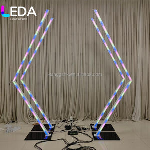 Arco de Boda LEDA Fácil de Montar, Juego de Dos Piezas con Iluminación RGB para Bodas, Fiestas y Eventos, Decoración de Pasillo - Product Image 2