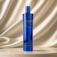 Bouteille à spiritueux en verre bleu élégant de 750 ml, avec bouchon en liège, pour vodka de qualité supérieure, Shandong JB GLASS