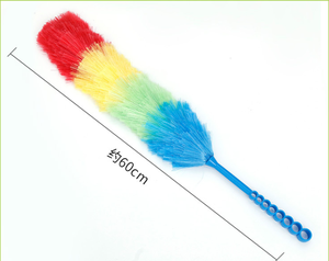 Plumero suspensible <span class=keywords><strong>de</strong></span> lana <span class=keywords><strong>de</strong></span> cordero esponjoso electrostático <span class=keywords><strong>de</strong></span> arcoíris PP utilizado para la limpieza <span class=keywords><strong>de</strong></span> la cama del hogar - Product Image 5