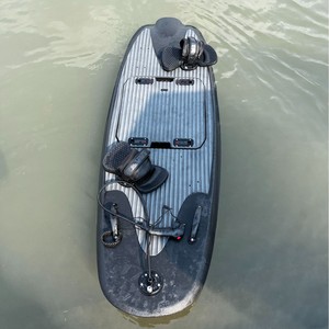 Tabla de surf eléctrica RUSH WAVE 48V, portátil, para deportes acuáticos en lagos y ríos, nivel intermedio, unisex. - Product Image 2