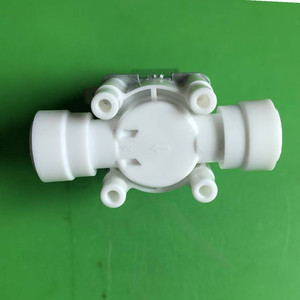 Vanne solénoïde à connexion rapide 3/8\" normalement ouverte, entrée d'eau sous pression pour raccordement à l'eau du robinet - Product Image 2