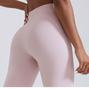 Ensemble de sport YIYI en similicuir effet seconde peau respirant et amincissant pour femme, avec leggings évasés <span class=keywords><strong>taille</strong></span> haute effet push-up, idéal pour le yoga - Product Image 6