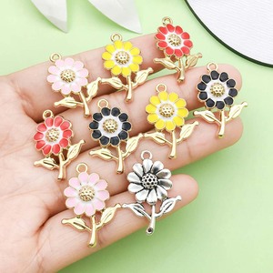 Pendentif fleur tournesol en alliage de zinc plaqué, taille moyenne, pour accessoires de bijoux DIY - Product Image 2