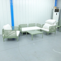 Ensembles de salon de luxe, ensemble de canapés, chaises en plastique pour hôtel, ensembles de tables, canapé moderne anti-UV pour piscine extérieure